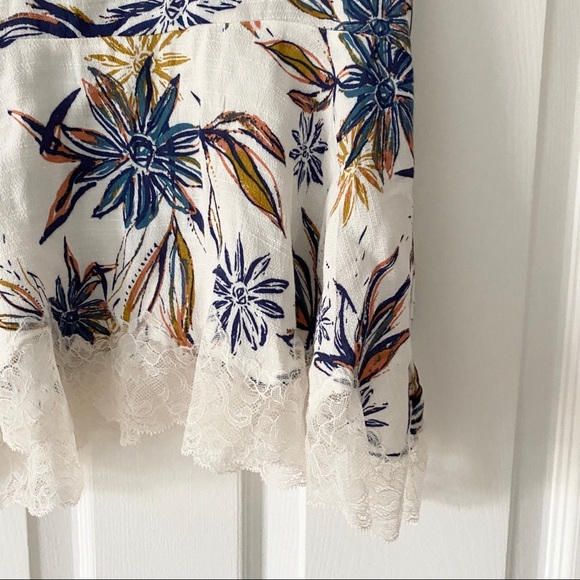 2/$50🍑 NWT FREE PEOPLE Bell Flower Double-V Tunic Top - Picture 4 of 7